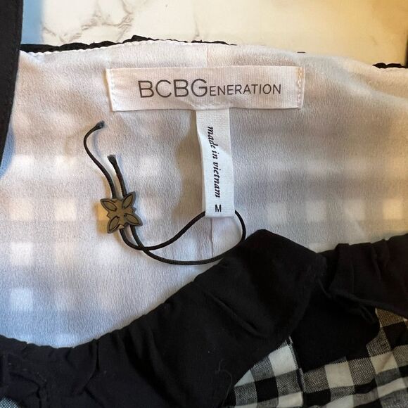 NWOT BCBGeneration Cropped Gingham Top Black White Medium - Picture 8 of 10